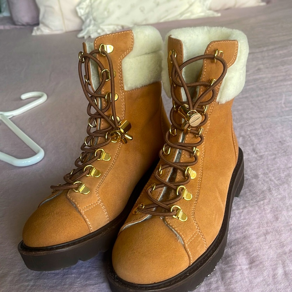 Stuart Weitzman Boot